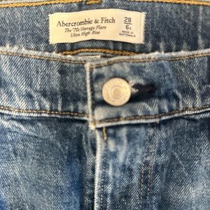 Abercrombie&Fitch “the ‘70s vintage flare, ultra high-rise